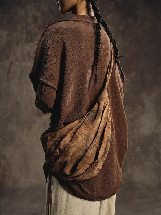 共和GongheRepub/GH24015/扎染新中式单肩斜挎牛角包 商品图0