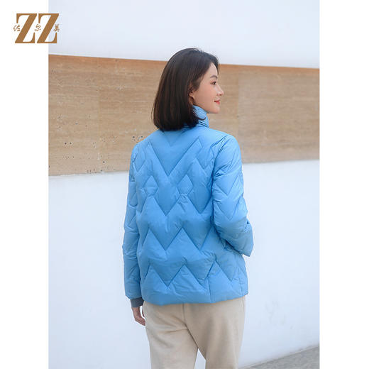 佐尔美冬季新款     短款90绒保暖减龄羽绒服外套女E34YY05 商品图4