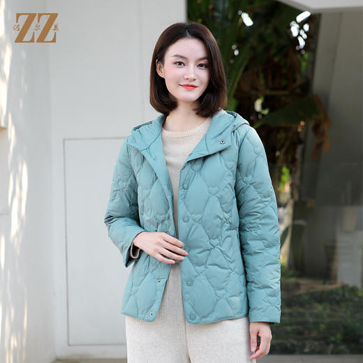 佐尔美冬季新款短款减龄连帽保暖菱形格羽绒服外套女E34YY06 商品图0