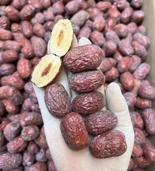 【整件批发价】正宗新疆若羌灰枣，不熏不洗不泡，原生态种植，自然吊干；核小皮薄，肉紧厚实，香甜软糯，营养丰富。 商品图0