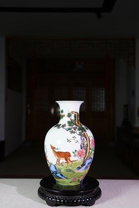 珐琅彩一带一路福禄万代莲子瓶