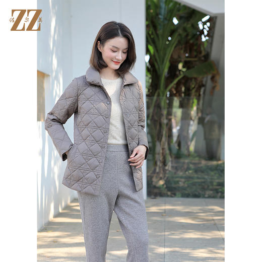 佐尔美冬季新款 短款减龄格子高级感羽绒服女E34YY08 商品图1