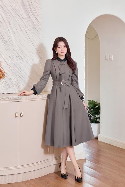 Le Malene 厚款橄榄绿色盘扣腰带连衣裙 19501 商品图4