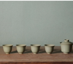 马蹄盖碗茶具