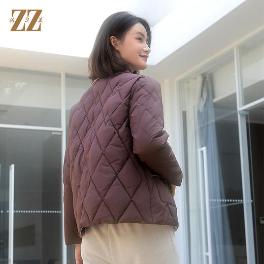 佐尔美冬季新款 短款减龄高级感菱形格90绒羽绒服女E34YY25 商品图4