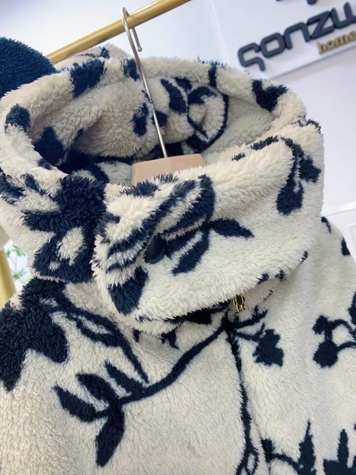 松植屋冬季女款《相融》珊瑚绒加厚长袖睡衣家居服套装 商品图3