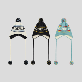 GOODBAI logo提花撞色毛球针织护耳帽