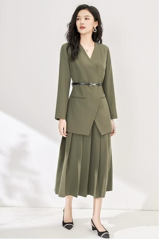 ESTELLICA 橄榄绿色收腰西装压褶长裙套装 19490 商品图1