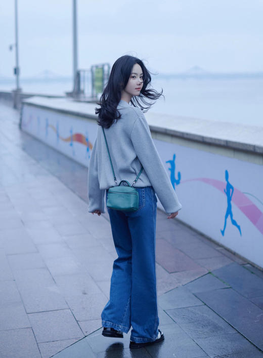 真皮！牛皮！包包的尽头一定是龙香！【LC牛皮方盒包&牛皮麻雀包】品质超高👜轻便又能装❗️承包你的衣帽间！斜挎/手拎均可~ 认准我们Z高品质 ✅结实耐用抗造，怎么用都不心疼，送人自留都划算！ 商品图8