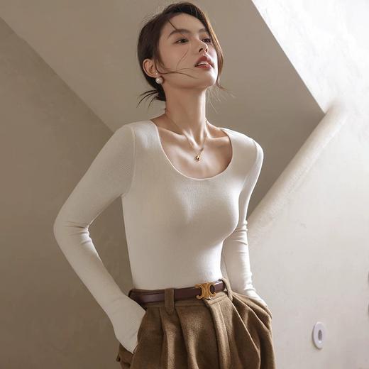 「免穿文胸」秋冬大U领磨毛加绒保暖衣打底衫 ，高级百搭修身显瘦保暖正肩内搭长袖上衣，「保暖+打底」一件搞定！舒适柔软带胸垫一体内搭可外穿保暖衣 商品图4