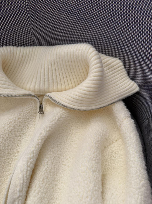 韩代版圈圈毛开衫 商品图3