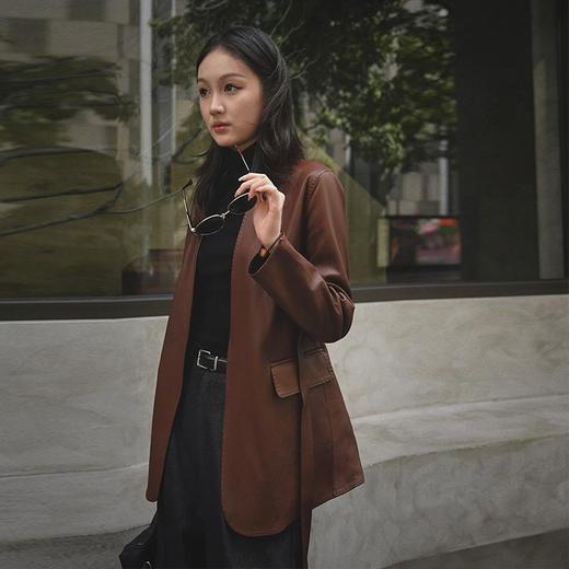 【顺丰包邮】45800 洛诗琳秋冬超软山羊皮V领皮衣廓形西装外套女3290 商品图0