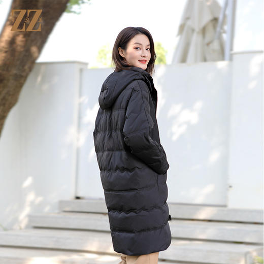 佐尔美冬季新款上新 经典气质带帽90绒黑色羽绒服女E34YY28 商品图4