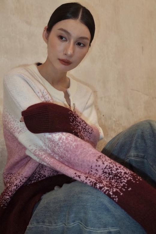 ANSUABEL 时尚个性渐变针织上衣 19510 商品图4