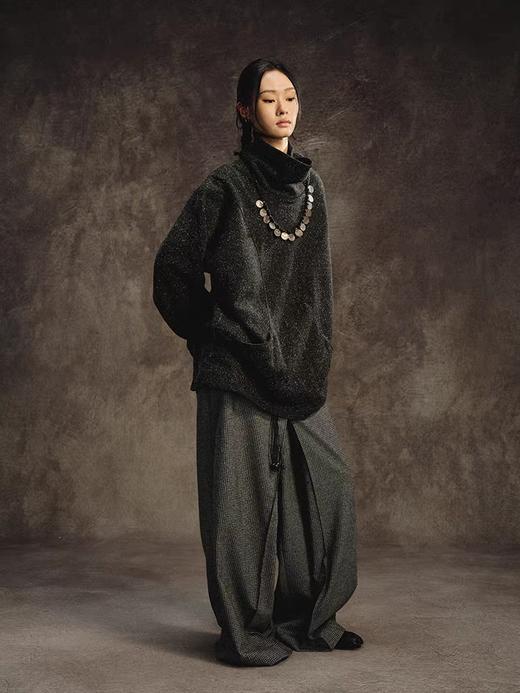 共和GongheRepub/GH24019/ 花点纱肌理感高领新中式长袖上衣 商品图2