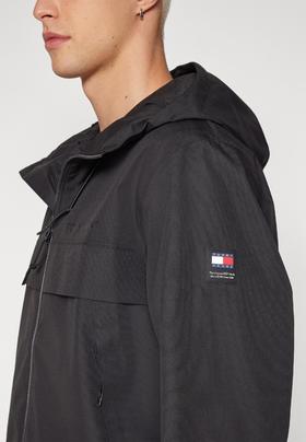 T.H  春款连帽风衣夹克外套 WT781