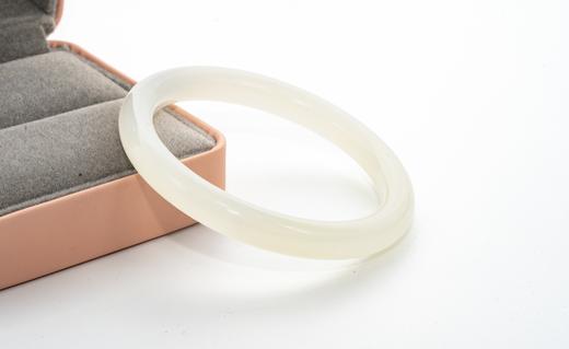 【推荐款】和田玉手镯（白）圈口53、54、56、57 商品图2