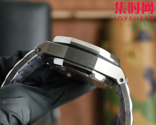 AP爱彼 HBF皇家橡树离岸型系列26238 钢带男士腕表 在原有的基础上 潜心研发 突破壁垒 商品图5