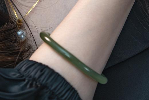 【推荐款】和田玉手镯（翠绿）圈口54、56 商品图2