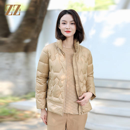 佐尔美冬季新款 短款减龄高级感90绒羽绒服女E34YY47 商品图0