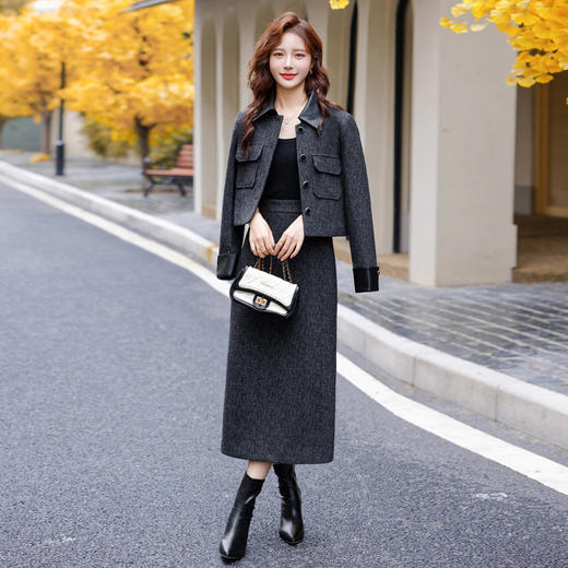 HR-YJLY1336A气质穿搭时尚套装裙新款秋季法式高级感女神范套装拼接pu皮两件套 商品图2
