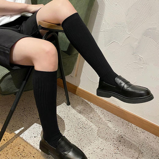 【时尚百搭！纯色小腿袜】韩国纯色小腿袜子女ins长筒及膝双针黑白纯棉长袜子百搭潮袜。ry 商品图2
