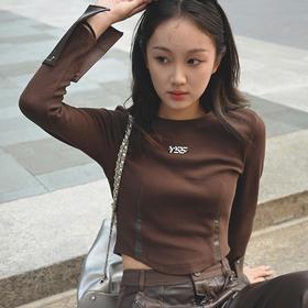 【顺丰包邮】50146 洛诗琳秋冬设计感拼皮坑条针织打底上衣女3285