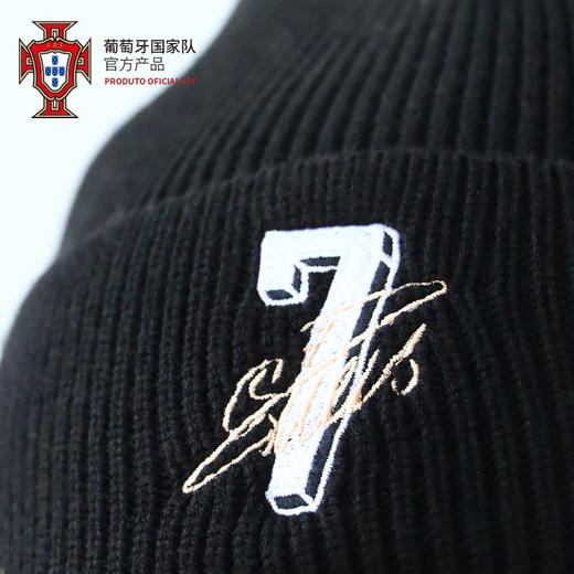【官方正版】葡萄牙国家队 | 球员印号C罗刺绣秋冬保暖毛线帽 商品图4