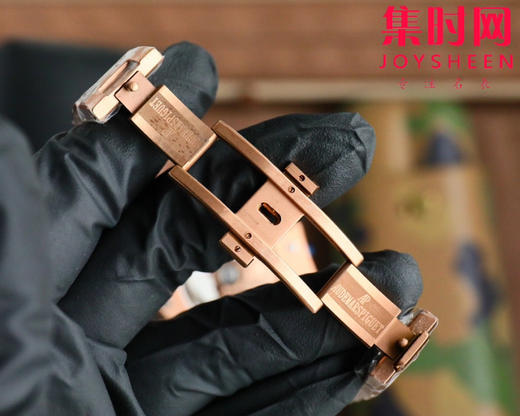 AP爱彼 HBF皇家橡树离岸型系列26238 钢带男士腕表 在原有的基础上 潜心研发 突破壁垒 商品图7