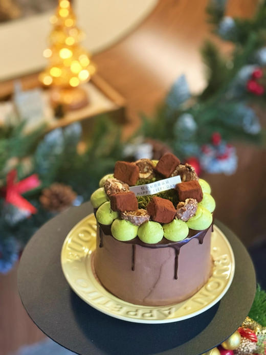 开心果迪拜生巧蛋糕 商品图0