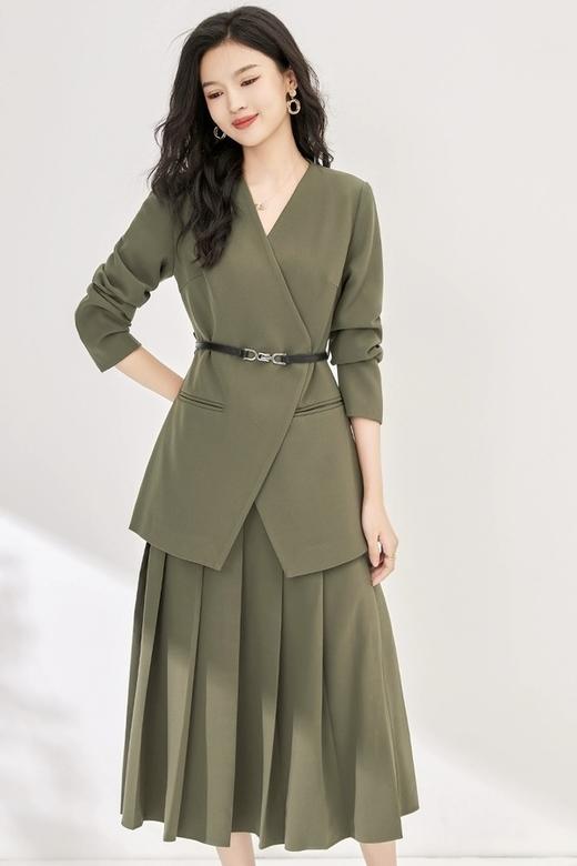 ESTELLICA 橄榄绿色收腰西装压褶长裙套装 19490 商品图2