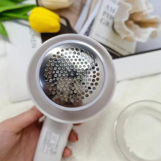 💥衣物毛球克星——【现代毛球修剪器】 🔥29.9元起-经济实惠！！ ⁠3秒去毛球🔥操作简单！！特别好用从此和毛球说拜拜 💥🉑让衣服质感顺滑的必备好物推荐💯！‌！ 商品图7