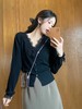 <曾小咸推荐>蕾丝边拼接V领长袖 日常139/件 活动价89.99！【预售款，预计3-15天发货】 商品缩略图1