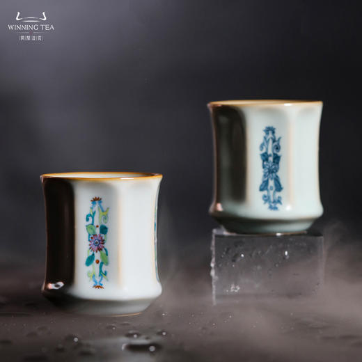 问鼎汝瓷鼎峰柴窑天青斗彩/天青青花棱线杯 （菊纹雅致） 商品图0