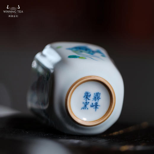 问鼎汝瓷鼎峰柴窑天青高四喜杯（鱼跃清波） 商品图4