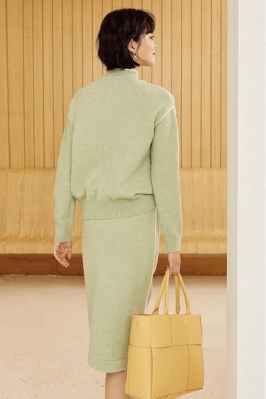 Y.SING衣香丽影 气质休闲款针织上衣半裙套装 15386 商品图3