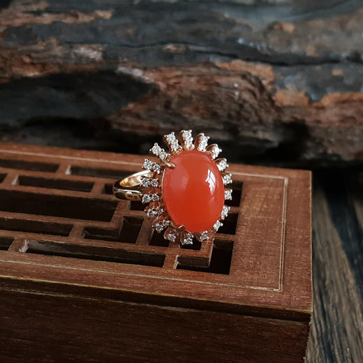 【天然正品】AU750玫瑰金镶钻镶天然柿子红蛋面南红玛瑙戒指15号（皆取最大值）女士现售价：4580！ 商品图7