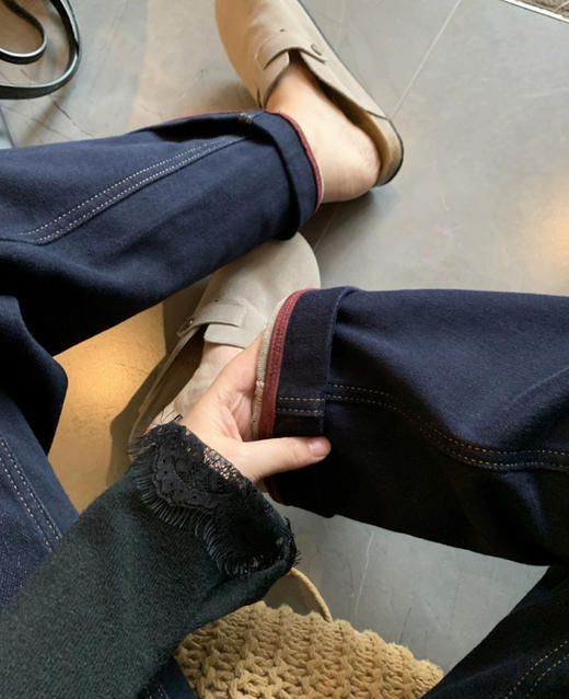 老米优品🎈3-5天！薄绒款！防褪色工艺《复古撞色设计植绒窄版直筒牛仔裤》柔软，微弹，温暖，bai搭！K241121B 商品图7