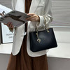 经典鲨2024年冬季新款纯色简约气质单肩斜挎手提包KGB31-D588331 商品缩略图3