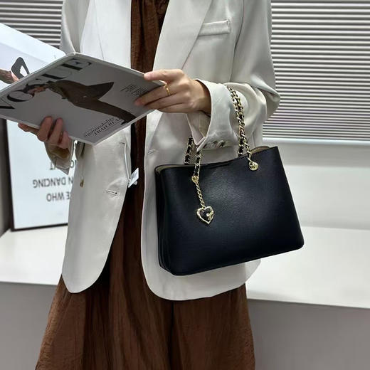 经典鲨2024年冬季新款纯色简约气质单肩斜挎手提包KGB31-D588331 商品图3