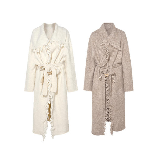 两三事绒冬秘话2024冬新款慵懒风流苏边蝴蝶牛角扣毛衣外套女中长 商品图4