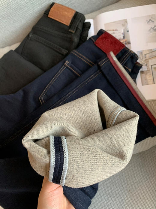 老米优品🎈3-5天！薄绒款！防褪色工艺《复古撞色设计植绒窄版直筒牛仔裤》柔软，微弹，温暖，bai搭！K241121B 商品图3