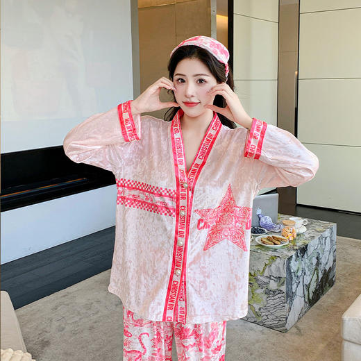 【超舒服！金钻绒家居服套装】亲肤透气，可外穿云朵天丝女秋冬季长袖网红满天星时尚可外穿家居服 商品图4