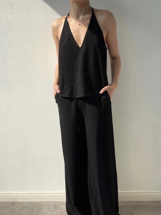 Semplicita｜Z01 V领吊带上衣 [ 黑条 ] 商品图4