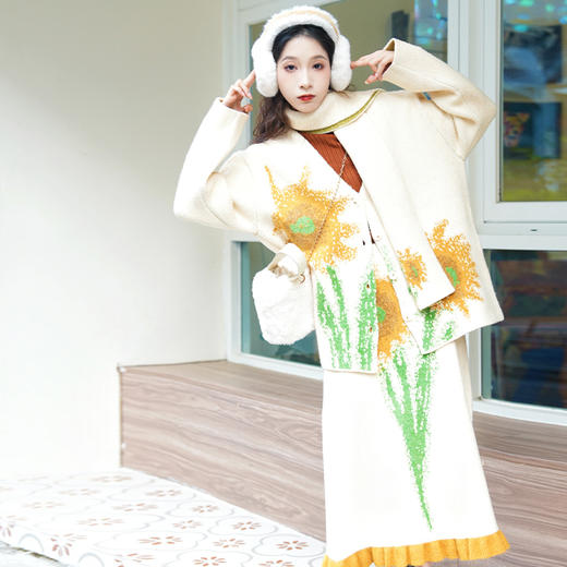 两三事梵高文艺云端画语2024冬季新款向日葵荷叶边裙摆针织半身裙 商品图2