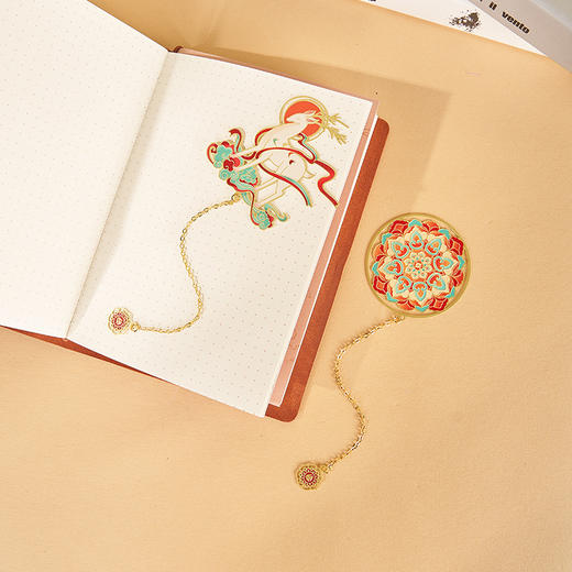 敦煌系列 藻井飞天金属书签套装 九色鹿金属书签套装 商品图1