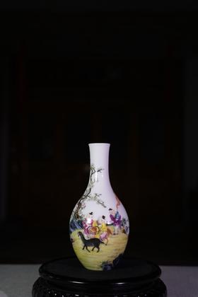 三阳开泰胆瓶--生肖羊