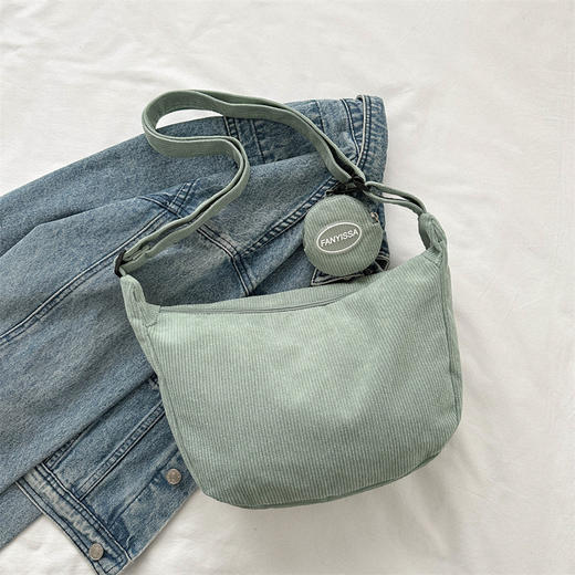 【新款韩版斜挎包，容量大，便携式】纯色简约大容量 秋冬季新款 韩版简约单肩 斜挎包饺子包-QQ 商品图10