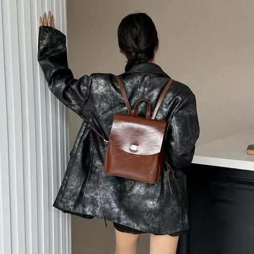 经典鲨2024年冬季新款百搭简约实用双肩包KGB05-D573811 商品图2