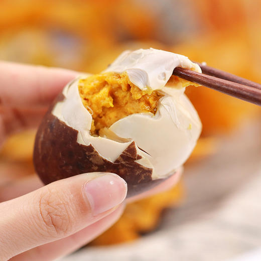 【原料甄选  恒温腌制】轻盐蟹黄蛋（76g*16枚） 商品图0